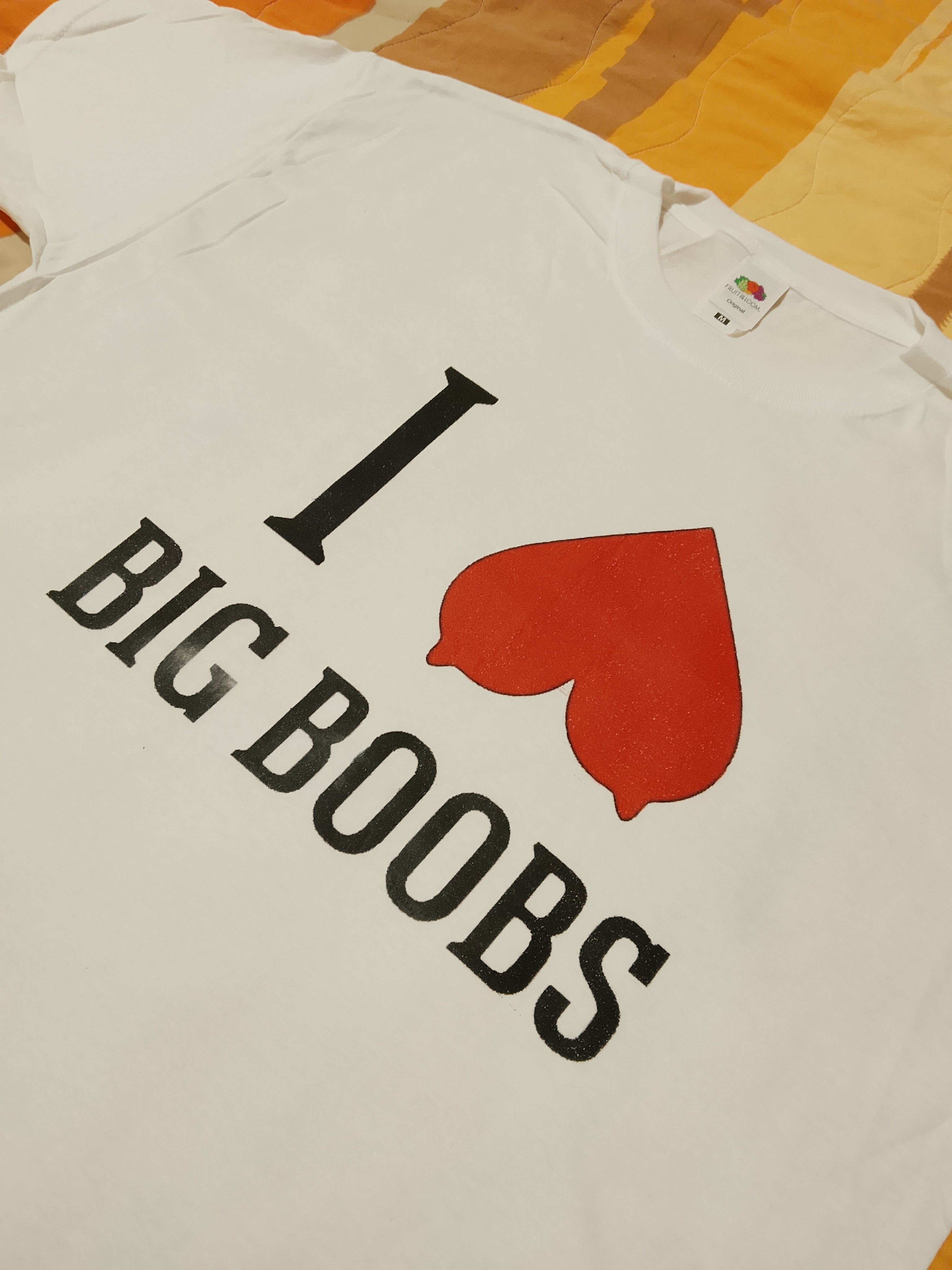 Tshirt fruit of the loom I love big Boobs