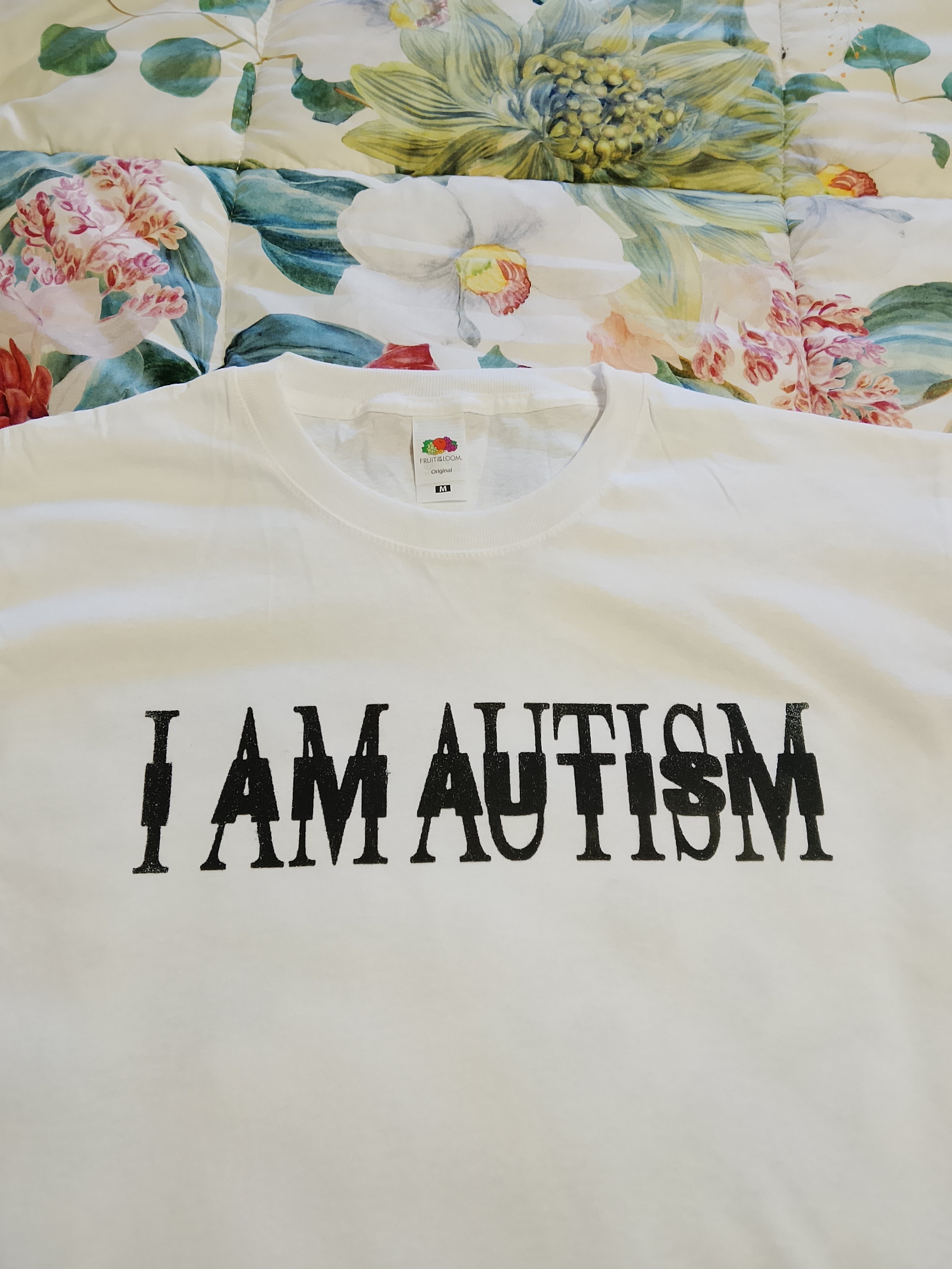Tshirt fruit of the loom I am Autism