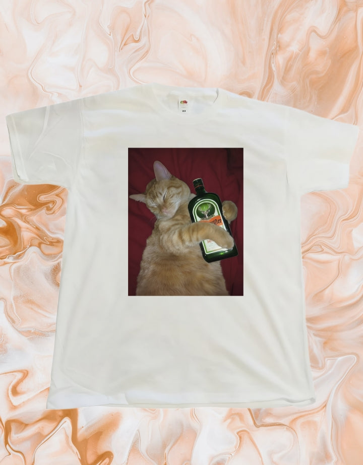 T-shirt unisex cotone con stampa divertente Gatto jägermeister